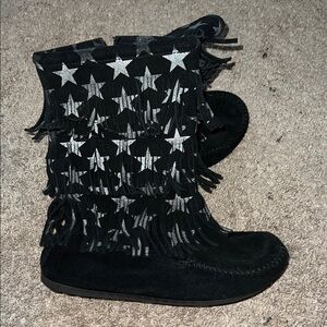 Minnetonka Leather Black and Silver Star Kids Boots